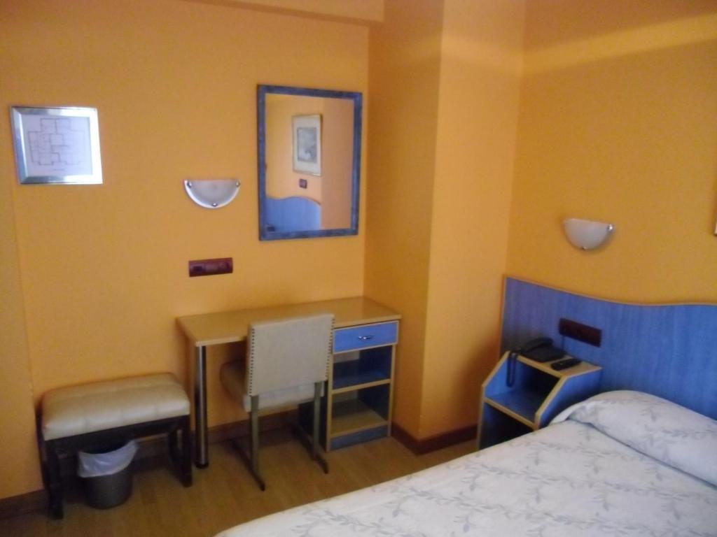 Hostal Don Suero Leon Room photo